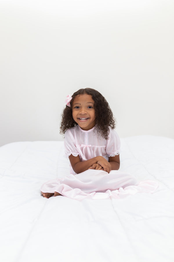 Clarisse Short Sleeve Nightgown Peignoir Set in Pink