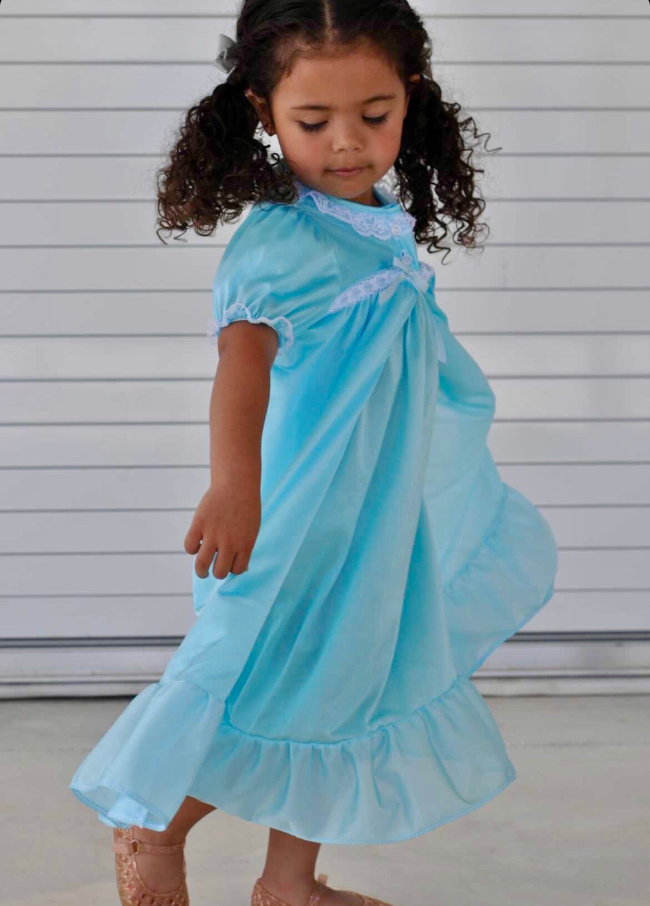 Clarisse Short Sleeve Nightgown Peignoir Set in Pink