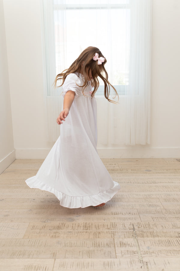Girls Nightgown in White with Pink Ribbon Inlay – Classic Girl