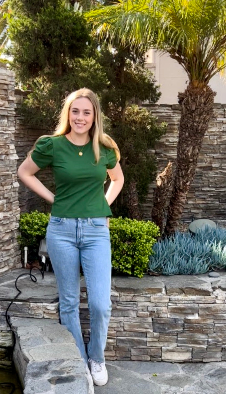 Girl's teen green t-shirt short-sleeve